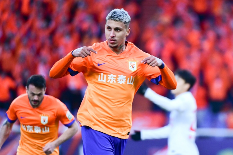 克雷桑：今天我們有理由慶祝，五外援對提升勝率會有非常大的幫助